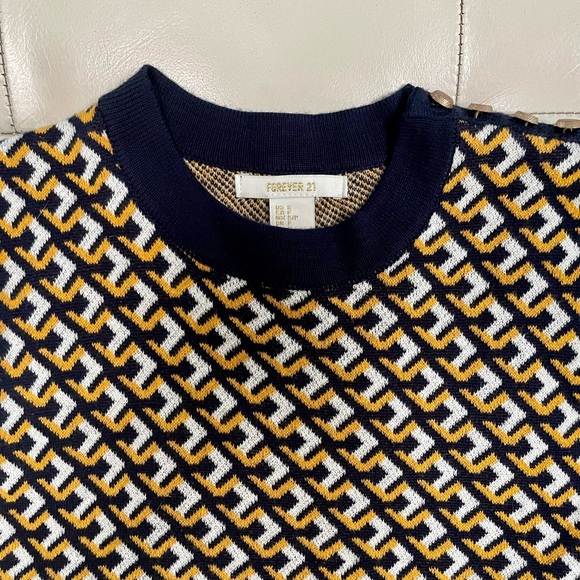 NWOT! FOREVER 21 Geometric Sweater Vest - Picture 2 of 3
